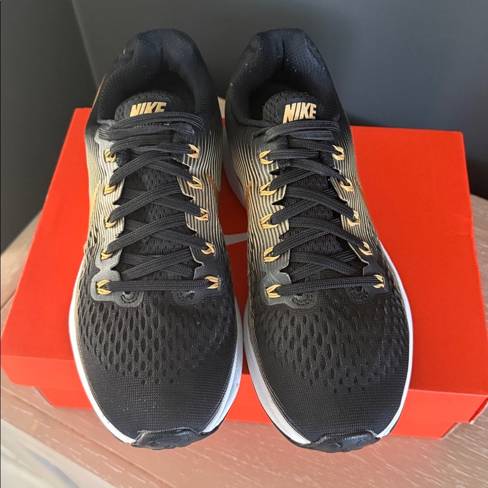 Nike Air Zoom Pegasus 34 Black Gold Sneakers Women - Size 8.5 - Picture 2 of 11